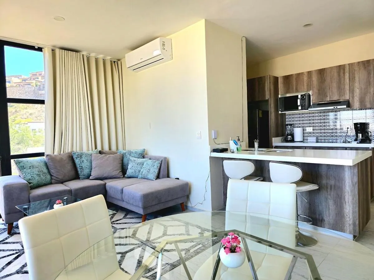 Apartament Condo Only 5 Minutes To Downtown With Beautiful View ! Cabo San Lucas