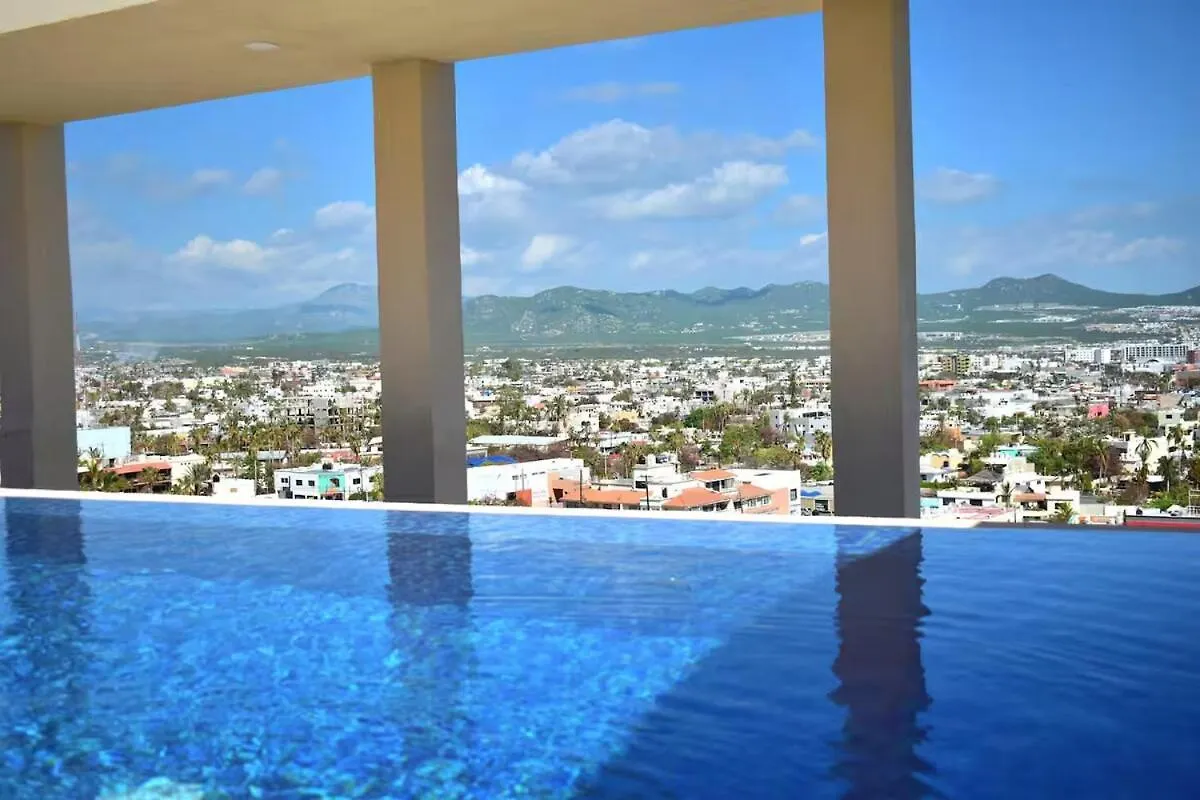 Condo Only 5 Minutes To Downtown With Beautiful View ! Cabo San Lucas Apartament