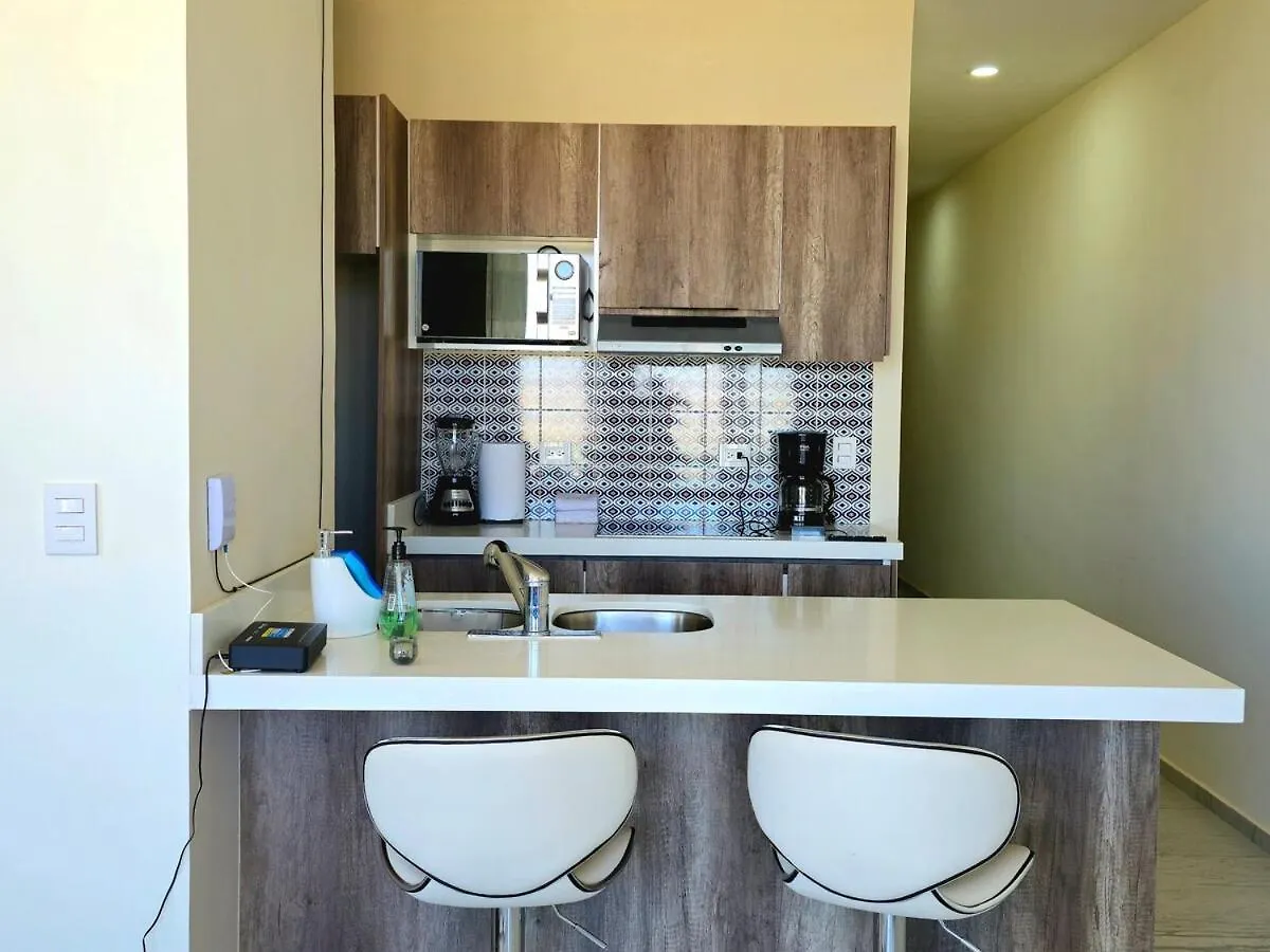 Condo Only 5 Minutes To Downtown With Beautiful View ! Cabo San Lucas Apartament
