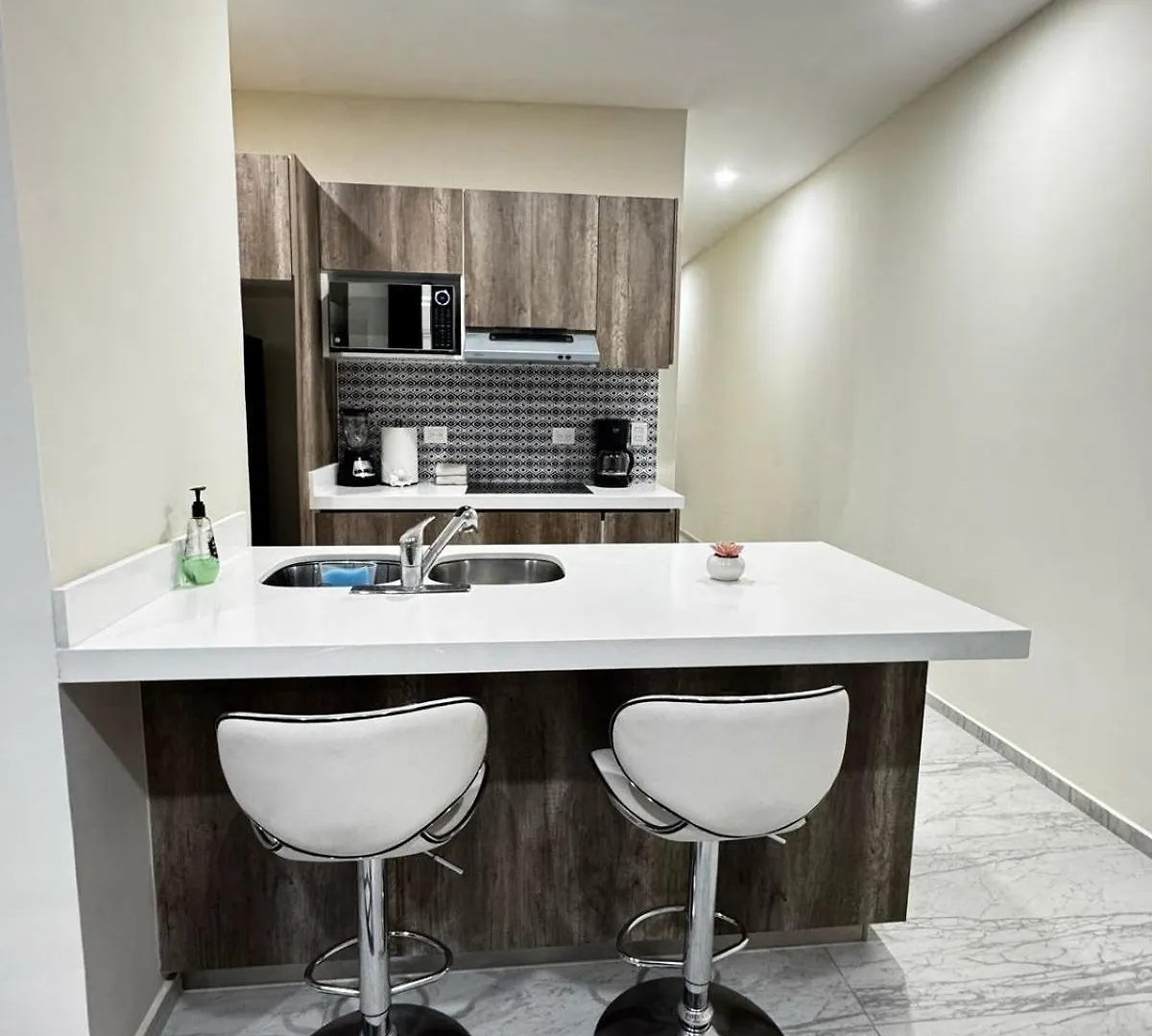 Condo Only 5 Minutes To Downtown With Beautiful View ! Cabo San Lucas 0*,