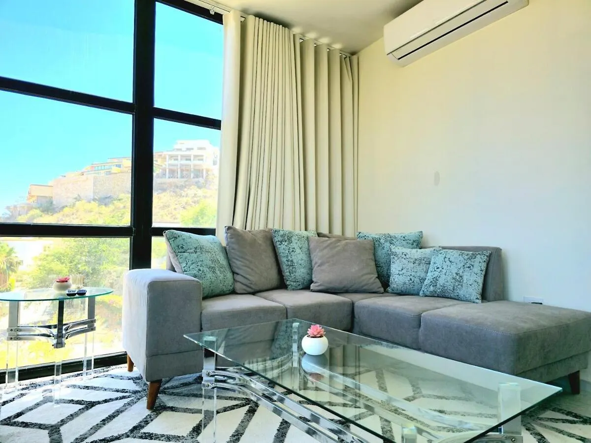 Condo Only 5 Minutes To Downtown With Beautiful View ! Cabo San Lucas Lejlighed