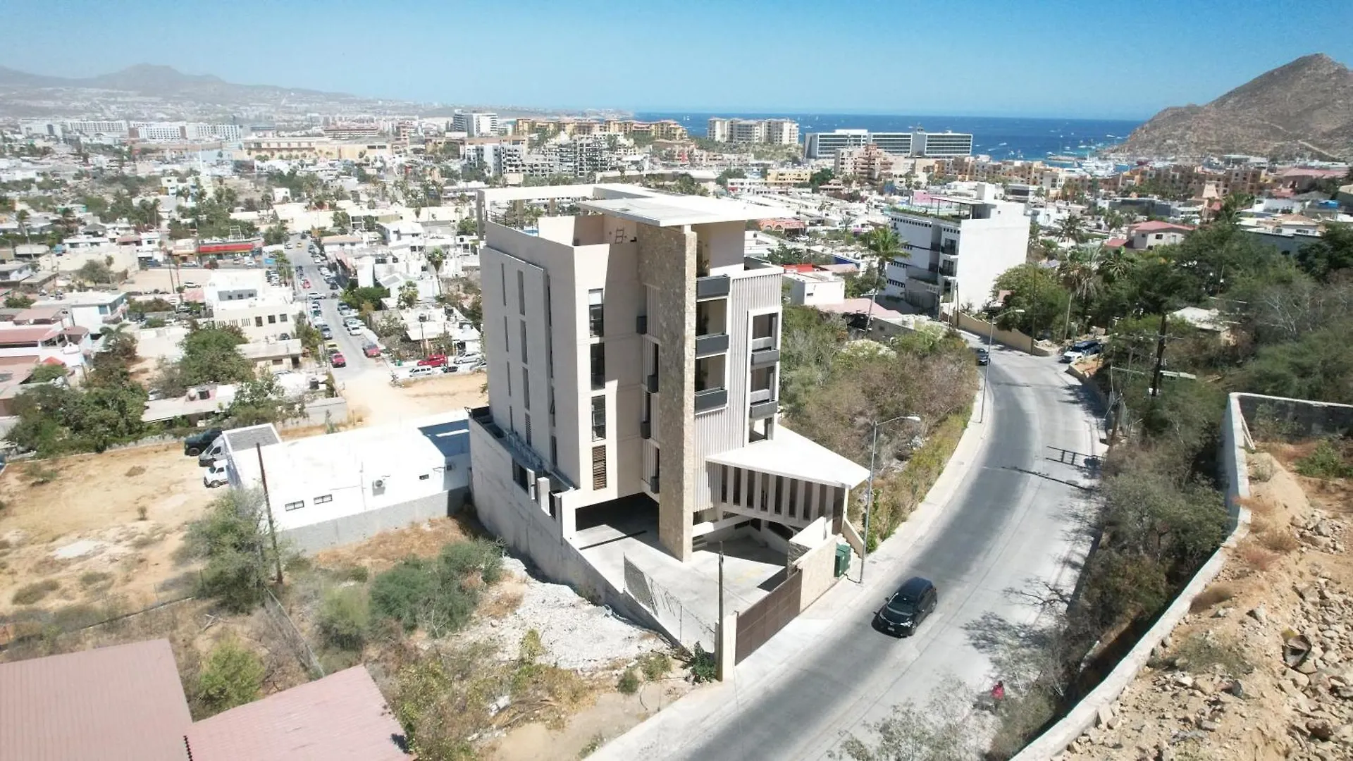 Lejlighed Condo Only 5 Minutes To Downtown With Beautiful View ! Cabo San Lucas