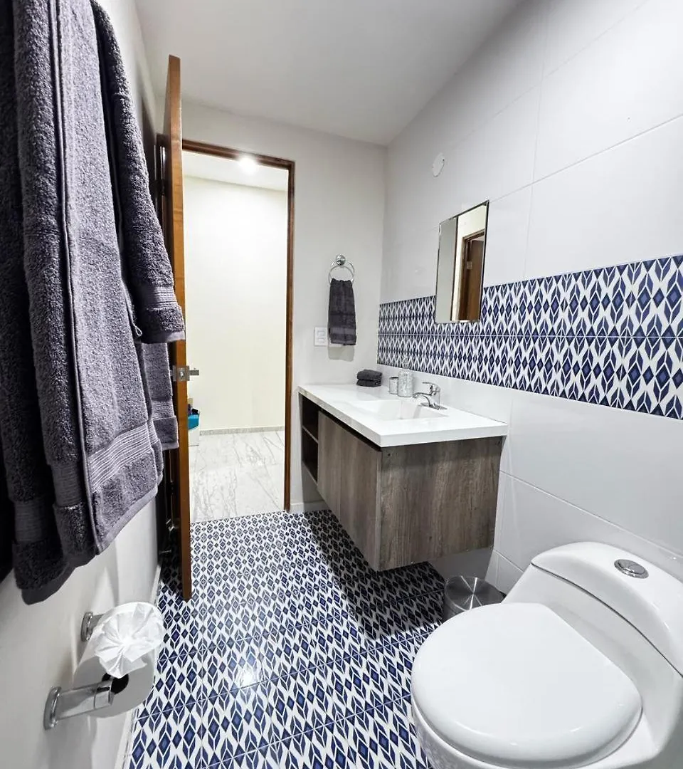 Lejlighed Condo Only 5 Minutes To Downtown With Beautiful View ! Cabo San Lucas